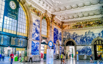 Central Sao Bento railway station in Porto, Portugal