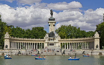 Buen Retiro Park in Madrid, Spain
